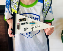 Load image into Gallery viewer, Interchangeable School Photo Board