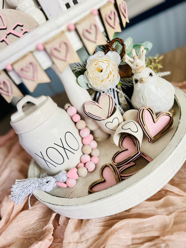 Pretty In Pink Tray Decor